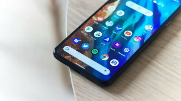 Pixel 9a Smartphone Gama Media Terbaik untuk Harga Berbaloi di